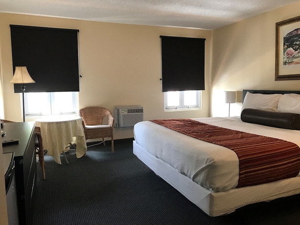 Imagen de la habitación del Hotel Villa Del Sol, Isla Verde. Foto 3