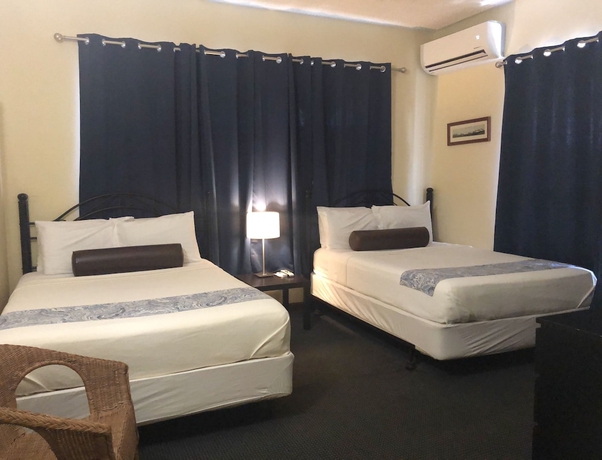 Imagen de la habitación del Hotel Villa Del Sol, Isla Verde. Foto 8