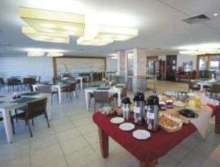 Imagen del bar/restaurante del Hotel Villa Del Sol Residencia. Foto 2