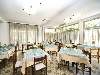 Imagen del bar/restaurante del Hotel Villa Del Sole, Rimini. Foto 2
