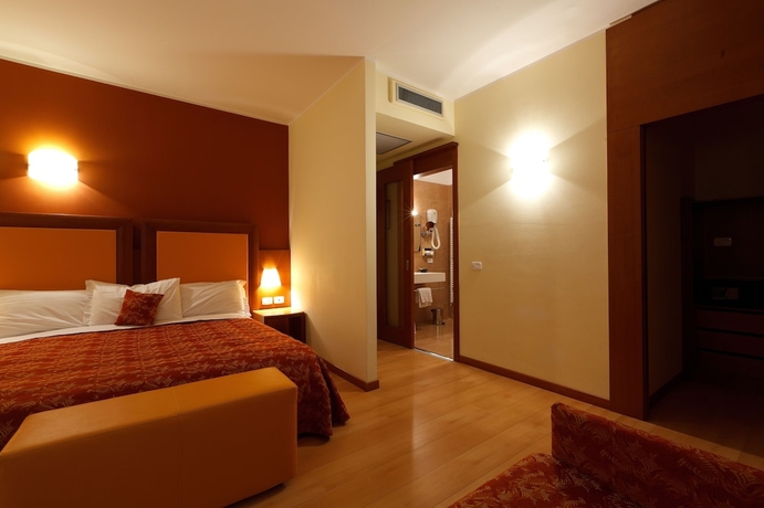 Imagen de la habitación del Hotel Villa Delle Rose, Aeropuerto de Milán-Malpensa. Foto 16