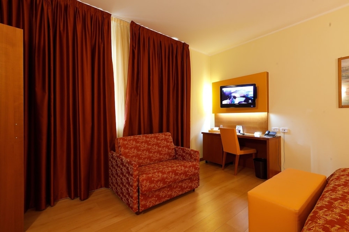 Imagen de la habitación del Hotel Villa Delle Rose, Aeropuerto de Milán-Malpensa. Foto 17