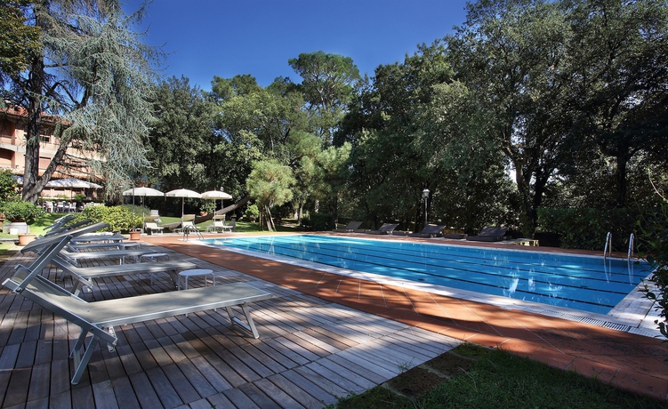 Imagen de la piscina del Hotel Villa Delle Rose, Pescia. Foto 14