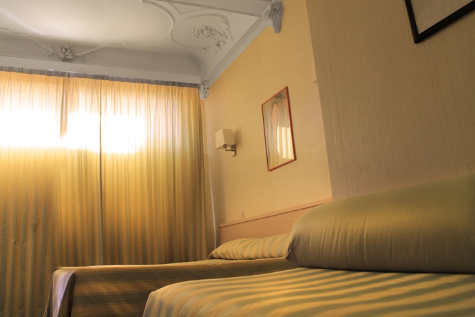 Imagen de la habitación del Hotel Villa Delle Rose, Termini. Foto 5