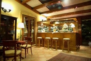 Imagen del bar/restaurante del Hotel Villa Demetra Resort. Foto 3