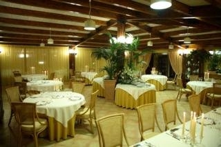 Imagen del bar/restaurante del Hotel Villa Demetra Resort. Foto 4