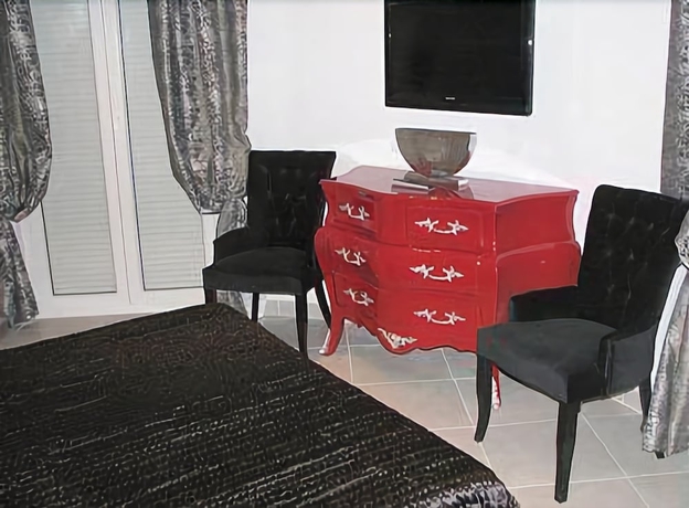 Imagen de la habitación del Hotel Villa Des Anges. Foto 8