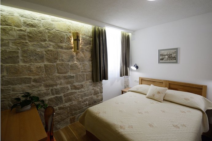 Imagen de la habitación del Hotel Villa Desideria. Foto 11