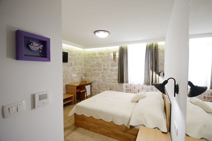 Imagen de la habitación del Hotel Villa Desideria. Foto 19