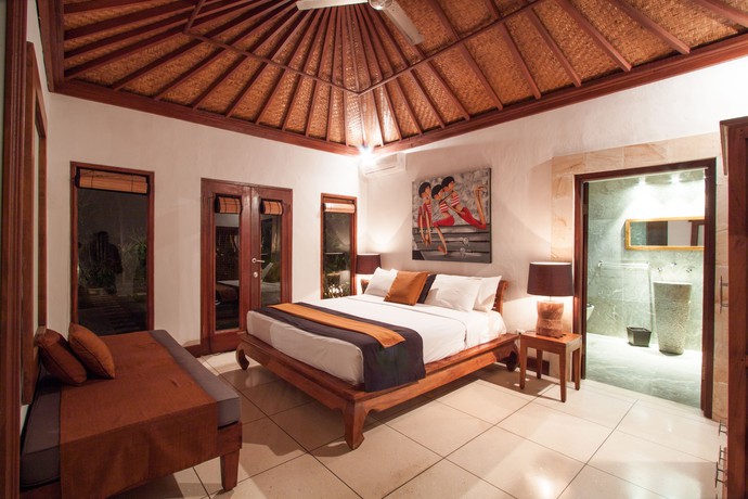 Imagen de la habitación del Hotel Villa Dewata Seminyak. Foto 18