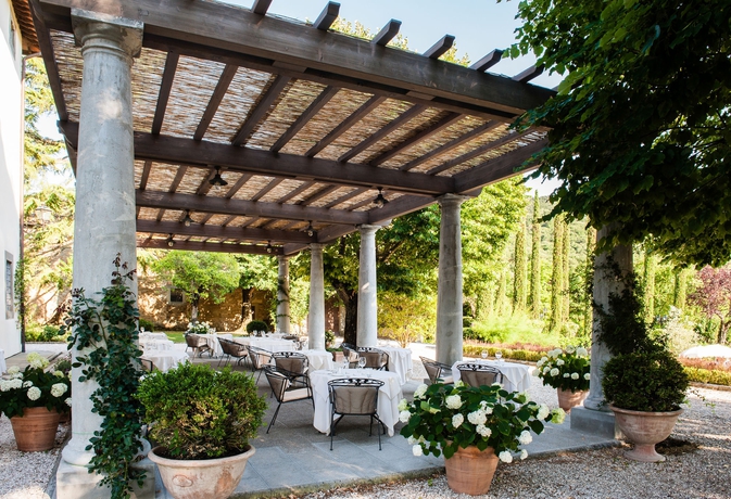 Imagen del bar/restaurante del Hotel Villa Di Piazzano - Small Luxury Of The World. Foto 3