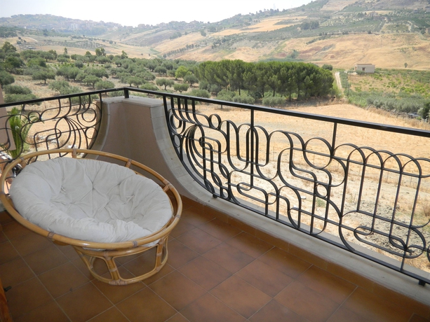 Imagen de los exteriores del Hotel Villa Diana, Agrigento. Foto 13