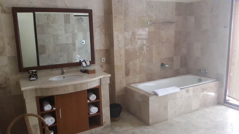 Imagen de la habitación del Hotel Villa Diana Bali. Foto 8