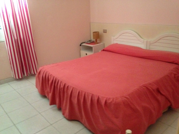 Imagen de la habitación del Hotel Villa Diana, Ischia. Foto 7