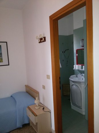 Imagen de la habitación del Hotel Villa Dina, Lido Di Jesolo. Foto 18