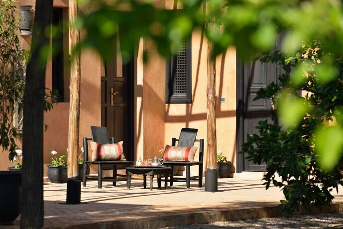 Imagen general del Hotel Villa Dinari. Foto 10