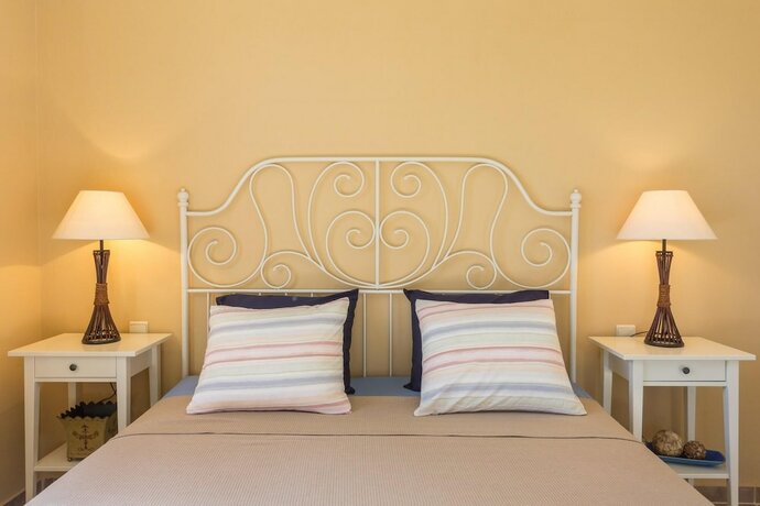 Imagen general del Hotel Villa Diona Large Private Pool Walk to Beach Sea Views A C Wifi - 3074. Foto 1