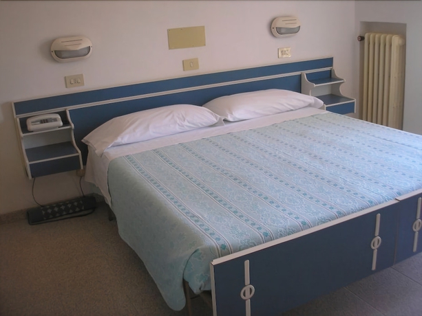 Imagen de la habitación del Hotel Villa Dionori. Foto 10