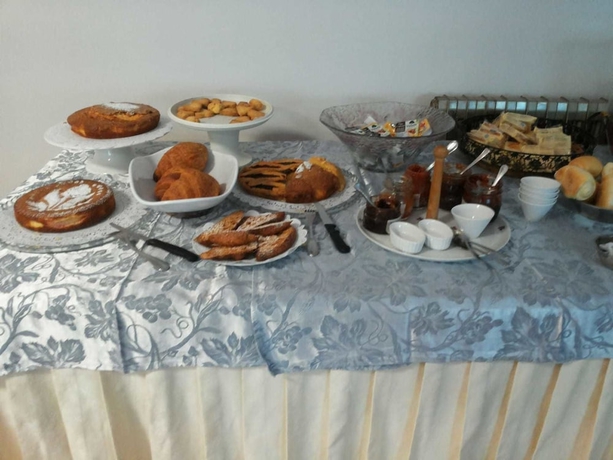 Imagen del bar/restaurante del Hotel Villa Dionori. Foto 6
