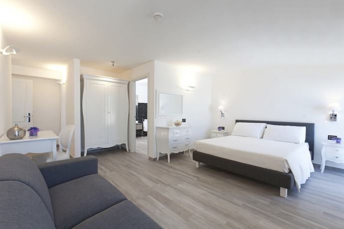 Imagen de la habitación del Hotel Villa Domizia. Foto 11