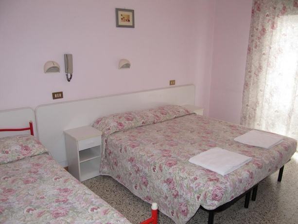 Imagen de la habitación del Hotel Villa Donati. Foto 19