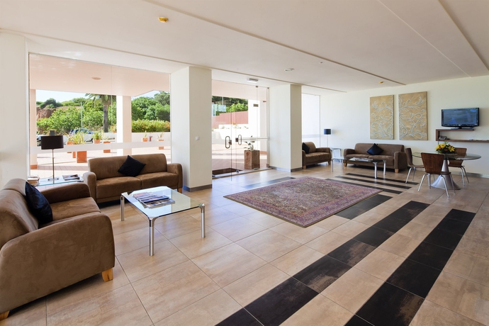 Imagen de los interiores del Hotel Villa Doris Suites. Foto 9