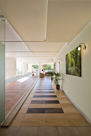 Imagen de los interiores del Hotel Villa Doris Suites. Foto 12