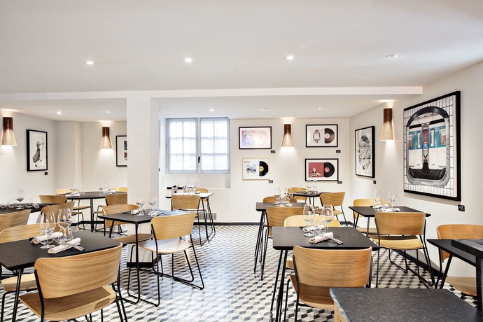 Imagen del bar/restaurante del Hotel Villa Du Taur. Foto 3