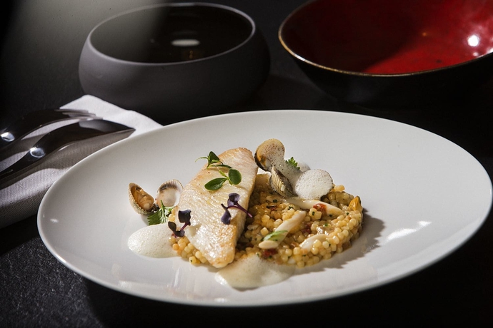 Imagen del bar/restaurante del Hotel Villa Du Taur. Foto 5