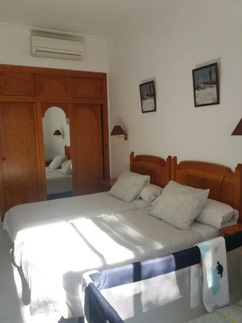 Imagen de la habitación del Hotel Villa Ducal Osuna. Foto 7
