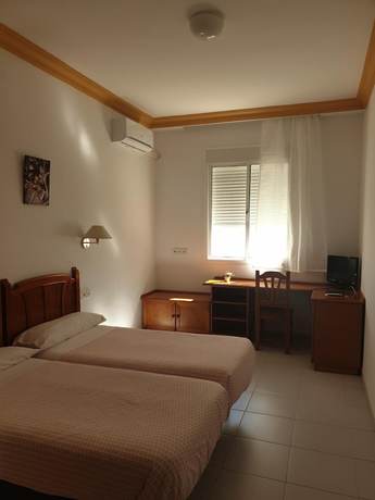 Imagen de la habitación del Hotel Villa Ducal Osuna. Foto 9