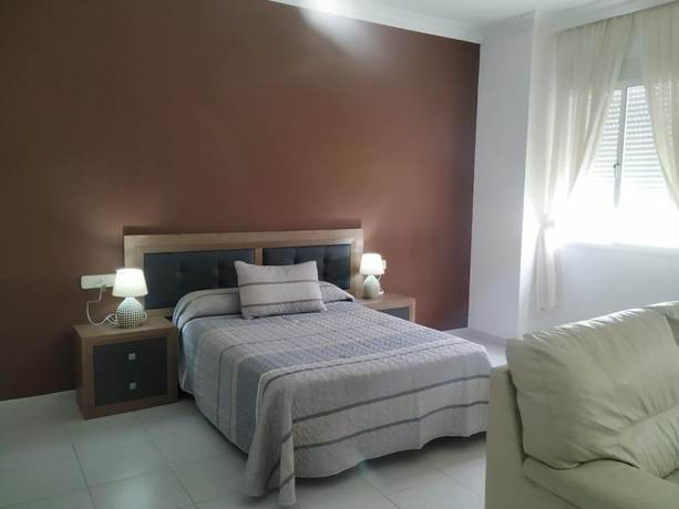 Imagen de la habitación del Hotel Villa Ducal Osuna. Foto 18