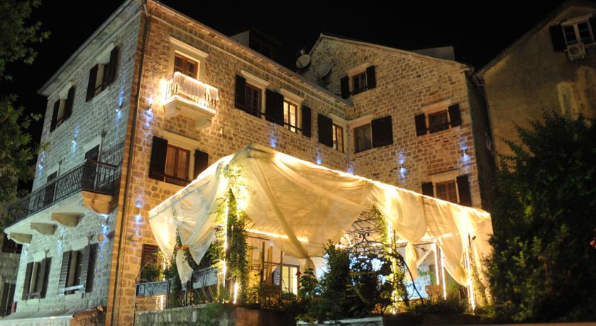 Imagen general del Hotel Villa Duomo. Foto 6