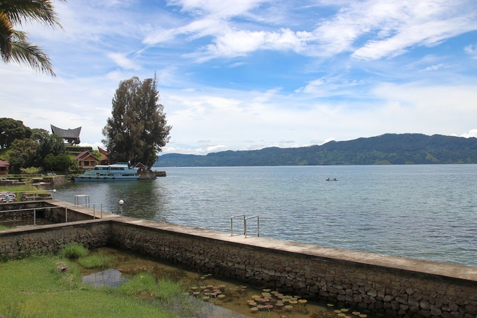 Imagen de la piscina del Hotel Villa Durian. Foto 19