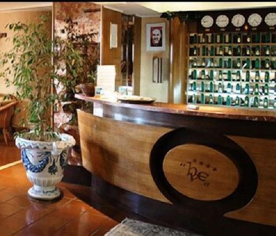 Imagen de los interiores del Hotel Villa Eden, San Giovanni Rotondo. Foto 16