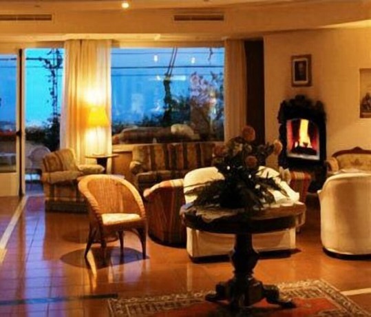 Imagen de los interiores del Hotel Villa Eden, San Giovanni Rotondo. Foto 19