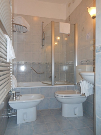 Imagen de la habitación del Hotel Villa Edera. Foto 9