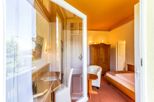 Imagen de la habitación del Hotel Villa Elben. Foto 8