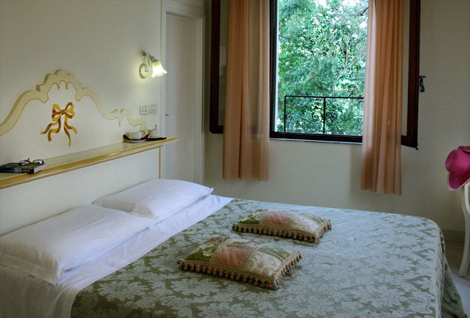 Imagen de la habitación del Hotel Villa Elda Boutique. Foto 12