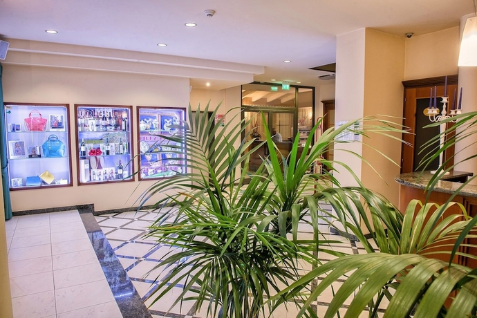 Imagen de los interiores del Hotel Villa Elena. Foto 15