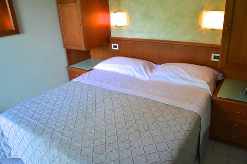 Imagen de la habitación del Hotel Villa Elsa. Foto 15