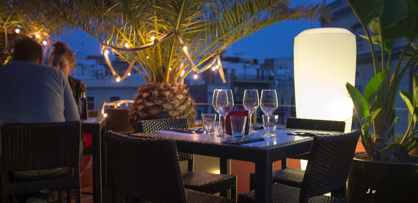 Imagen de los exteriores del Hotel Villa Emilia, Eixample. Foto 9