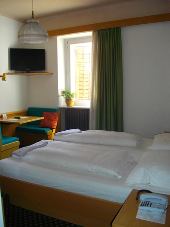 Imagen de la habitación del Hotel Villa Emilia, Val Gardena. Foto 8