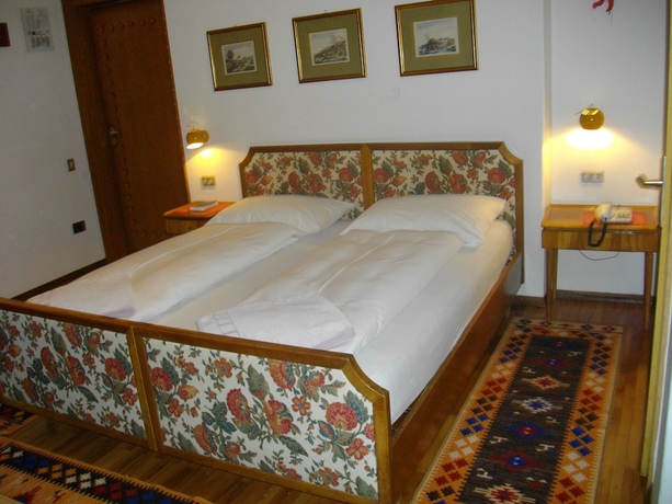 Imagen de la habitación del Hotel Villa Emilia, Val Gardena. Foto 9