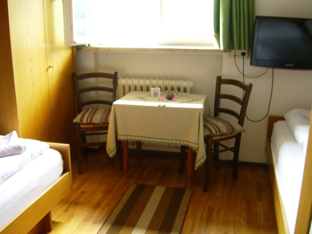 Imagen de la habitación del Hotel Villa Emilia, Val Gardena. Foto 11