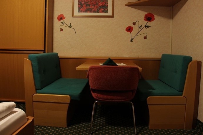 Imagen de la habitación del Hotel Villa Emilia, Val Gardena. Foto 14