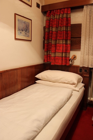 Imagen de la habitación del Hotel Villa Emilia, Val Gardena. Foto 16