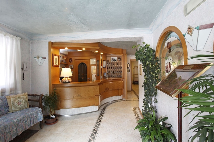 Imagen de los interiores del Hotel Villa Emma, Madonna di Campiglio. Foto 18