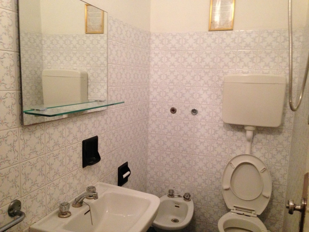 Imagen de la habitación del Hotel Villa Enea. Foto 11