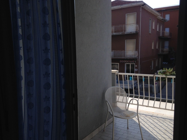 Imagen de la habitación del Hotel Villa Enea. Foto 12